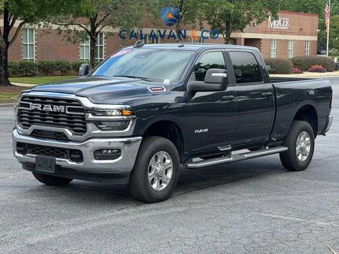 Used 2026 RAM 2500 Big Horn AWD/4WD image 2