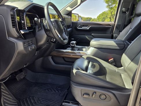 Used 2023 Chevrolet Silverado 1500 RST AWD/4WD image 9