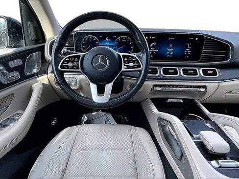 Used 2020 Mercedes-Benz GLS 450 4MATIC image 11