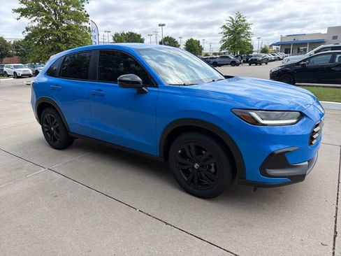 Certified 2026 Honda HR-V Sport image 7