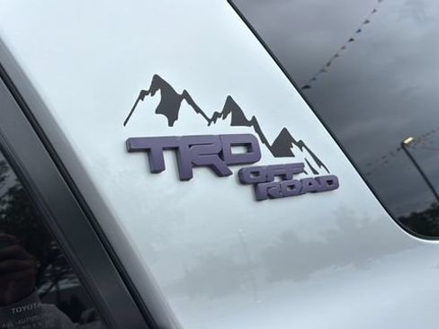 Used 2019 Toyota 4Runner TRD Off-Road AWD/4WD image 35