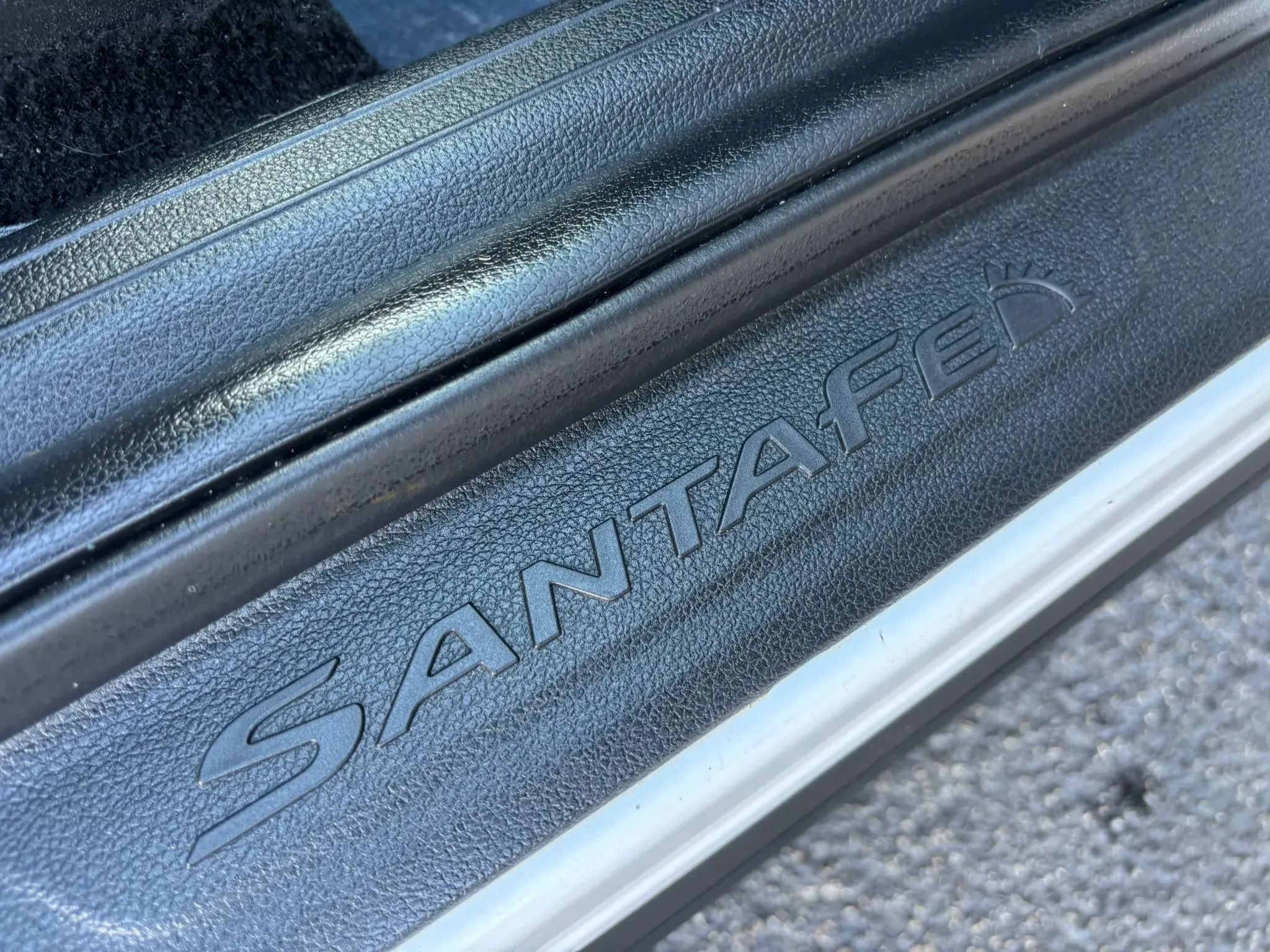 Used 2021 Hyundai Santa Fe SEL w/ Convenience Package FWD image 12