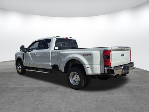 New 2026 Ford F350 Lariat w/ Lariat Premium Package AWD/4WD image 3