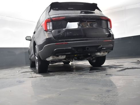 New 2026 Ford Explorer ST-Line image 15