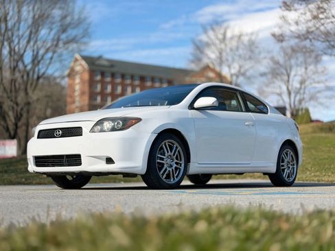 Used 2010 Scion tC FWD image 29