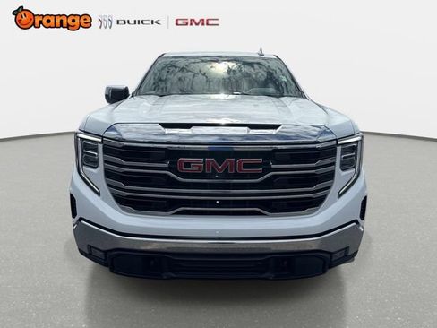 Used 2023 GMC Sierra 1500 SLT w/ SLT Premium Package AWD/4WD image 8