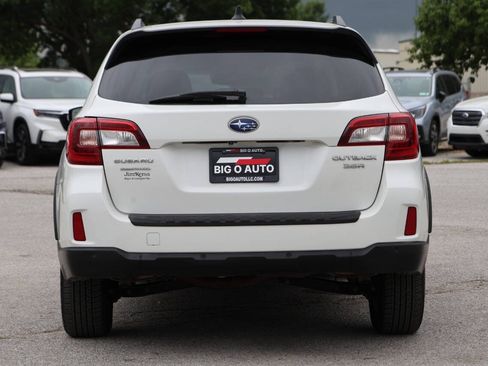 Used 2017 Subaru Outback 3.6R Touring AWD/4WD image 10