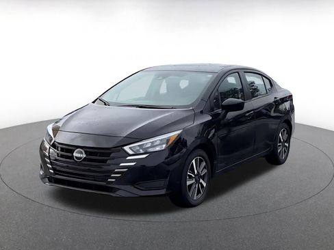 Used 2025 Nissan Versa SV FWD image 7