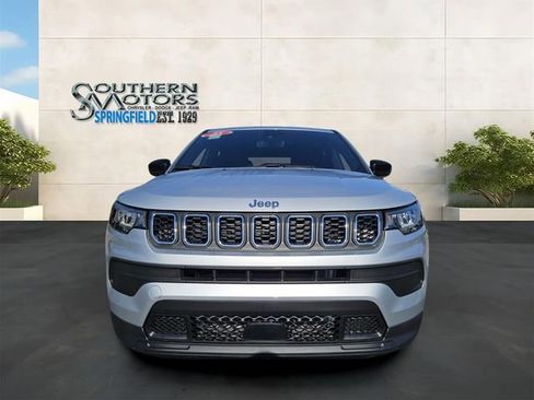 Used 2025 Jeep Compass Sport AWD/4WD image 8