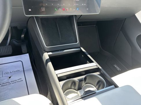 Used 2026 Tesla Model Y Long Range AWD/4WD image 16