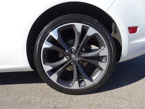 Used 2019 Buick Cascada Premium image 21