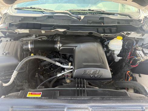 Used 2015 RAM 1500 ST AWD/4WD image 20