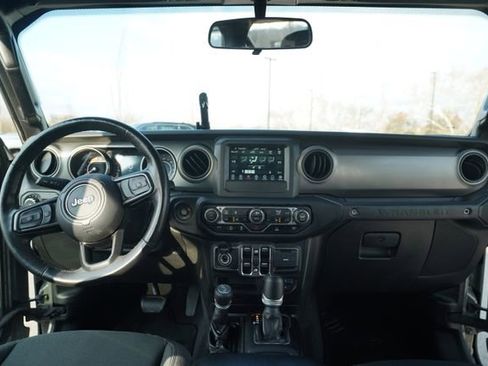 Used 2021 Jeep Wrangler Unlimited Sport image 26