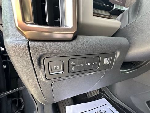 New 2025 GMC Hummer EV 2X AWD/4WD image 18
