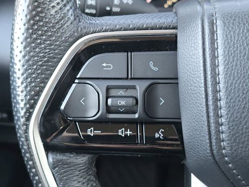 Used 2022 Toyota Tundra SR5 w/ SR5 Premium Package image 16