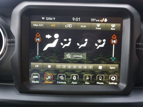 Used 2022 Jeep Wrangler Unlimited Sahara w/ Cold Weather Group image 11