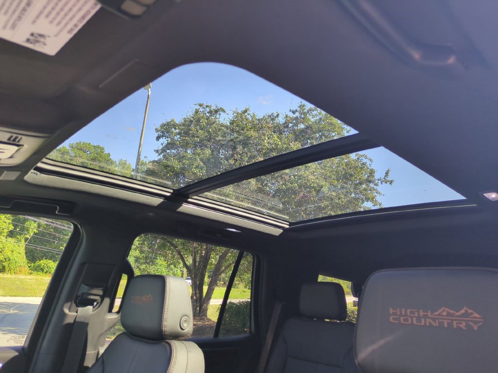 New 2026 Chevrolet Tahoe High Country AWD/4WD image 30