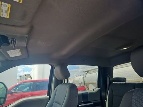 Used 2018 Ford F250 XLT w/ XLT Premium Package AWD/4WD image 9