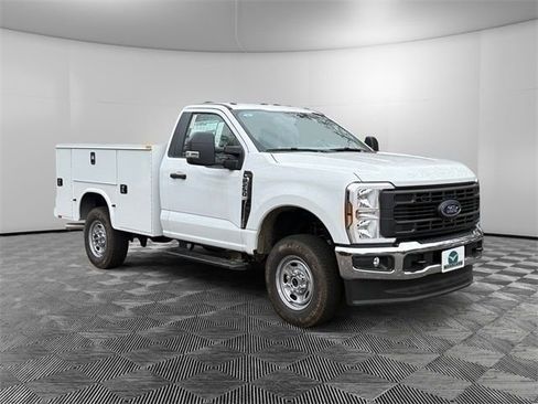 New 2025 Ford F250 XL w/ FX4 Off-Road Package AWD/4WD image 7