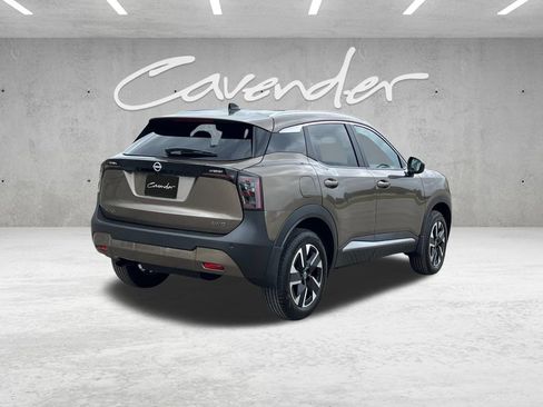 New 2026 Nissan Kicks SV AWD/4WD image 17