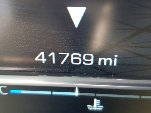 Used 2023 GMC Sierra 1500 AT4 w/ AT4 Premium Package image 26