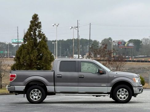 Used 2011 Ford F150 XLT w/ XLT Chrome Pkg image 7