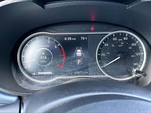 Certified 2024 Nissan Versa SV w/ Trunk Package FWD image 26