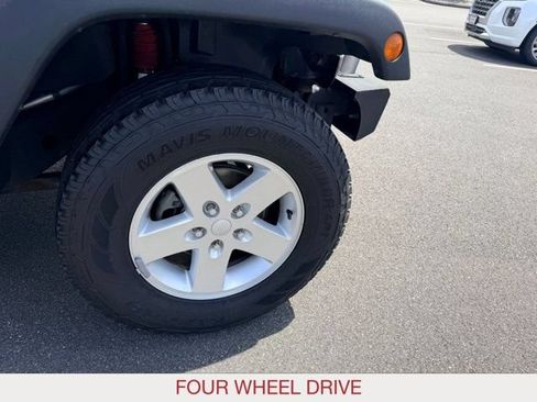 Certified 2017 Jeep Wrangler Sport w/ Quick Order Package 23S AWD/4WD image 8