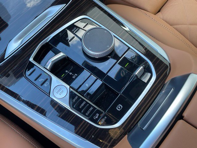 Used 2026 BMW X5 xDrive50e AWD/4WD image 22