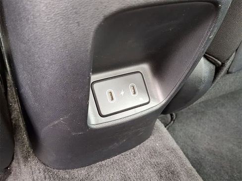 Certified 2025 Hyundai Elantra Sport image 26