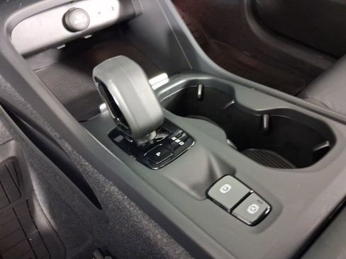 Certified 2023 Volvo XC40 B5 Core w/ Convenience Package AWD/4WD image 25