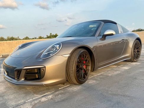 Used 2019 Porsche 911 Targa 4 GTS AWD/4WD image 3