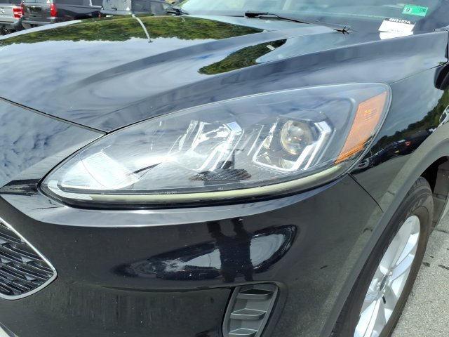 Certified 2020 Ford Escape SE AWD/4WD image 4