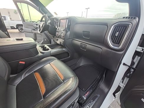 Used 2023 GMC Sierra 2500 AT4 w/ AT4 Preferred Package image 18