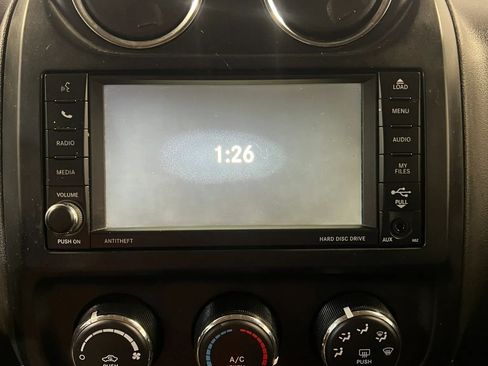 Used 2013 Jeep Patriot Latitude FWD image 16
