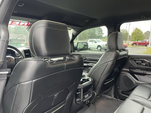 Used 2022 RAM 1500 Limited w/ Body-Colour Bumper Group image 26