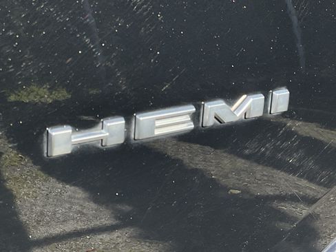 Used 2025 Dodge Durango R/T AWD/4WD image 12