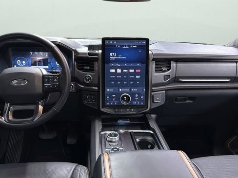 Used 2023 Ford Expedition Platinum image 22