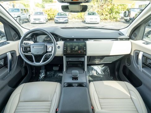 Certified 2025 Land Rover Discovery Sport S image 17