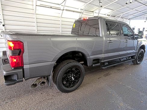 Used 2024 Ford F250 XLT w/ Black Appearance Package AWD/4WD image 4