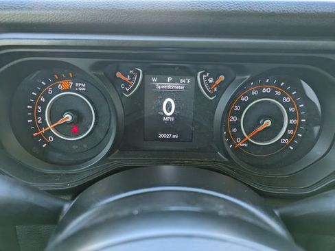 Used 2025 Jeep Wrangler Unlimited Sport AWD/4WD image 19