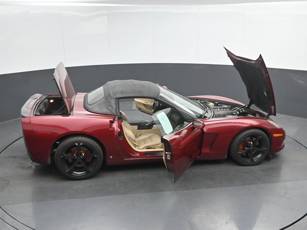 Used 2006 Chevrolet Corvette Convertible w/ Preferred Equipment Group RWD image 47