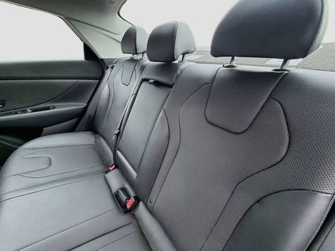 Used 2021 Hyundai Elantra Limited w/ Cargo Package FWD image 12