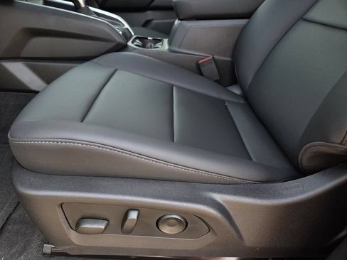 New 2026 Chevrolet Colorado LT w/ LT Convenience Package RWD image 19