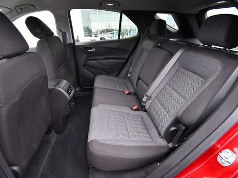 Used 2024 Chevrolet Equinox LT AWD/4WD image 15