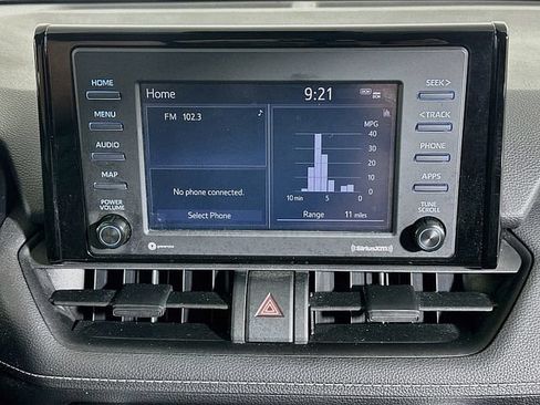 Used 2022 Toyota RAV4 LE AWD/4WD image 14