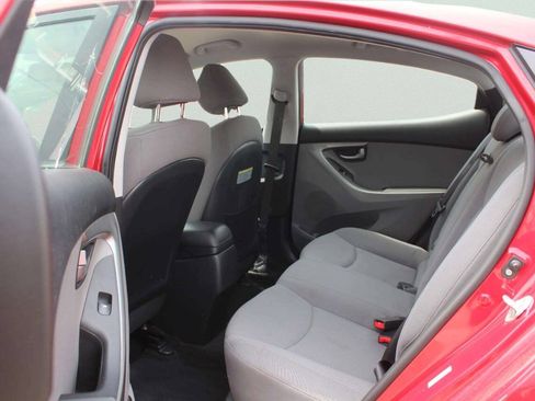Used 2016 Hyundai Elantra SE FWD image 7