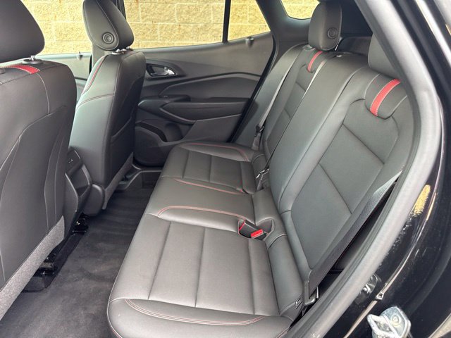 Used 2024 Chevrolet Trax RS FWD image 14