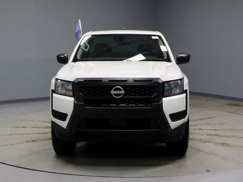 Certified 2025 Nissan Frontier S image 6