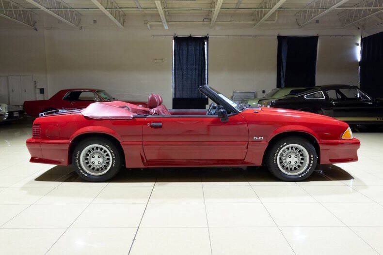 Used 1989 Ford Mustang GT RWD image 28